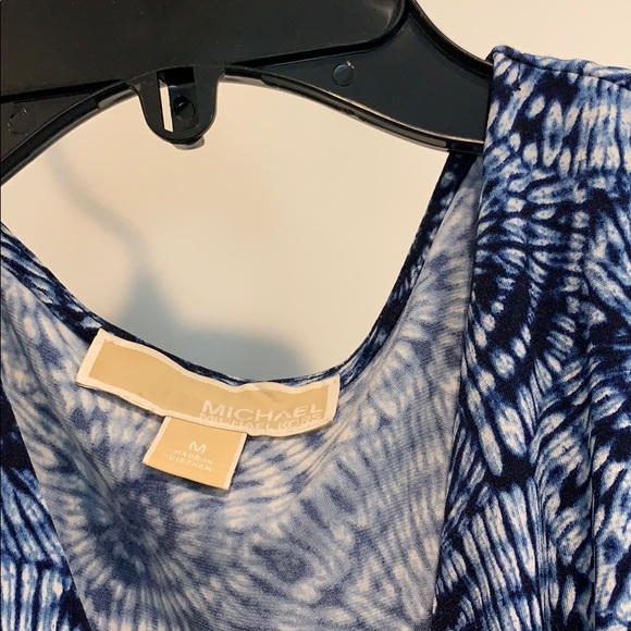 Adorable Michael Kors faux wrap dress - Picture 2 of 5